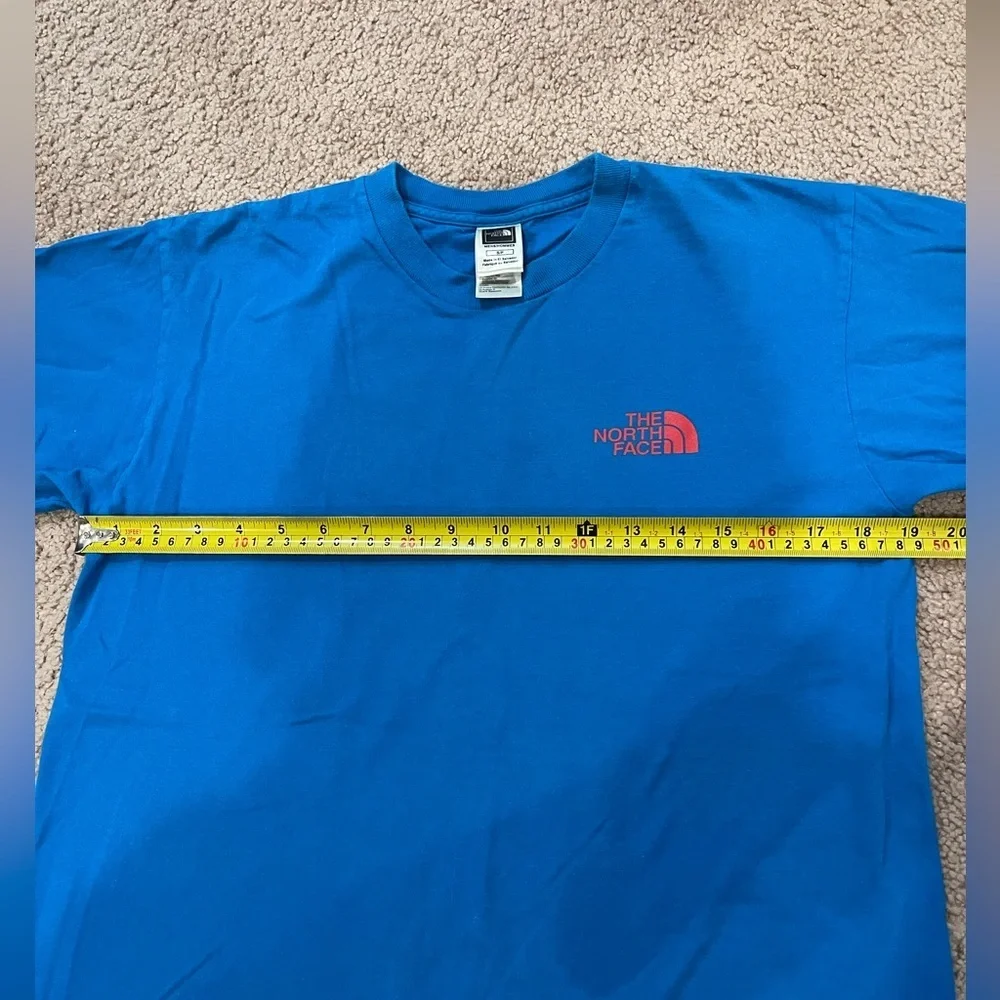 THE NORTH FACE Vibrant Blue Red Box T-shirt